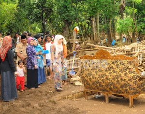 Istri-Bupati-Pasuruan