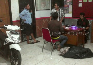 pelaku pembunuhan tretes diamankan bersama barang bukti