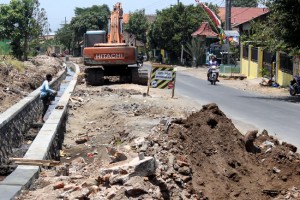 pelebaran jalan sengon