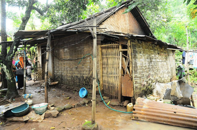 rumah-yusuf-memprihatinkan.jpg