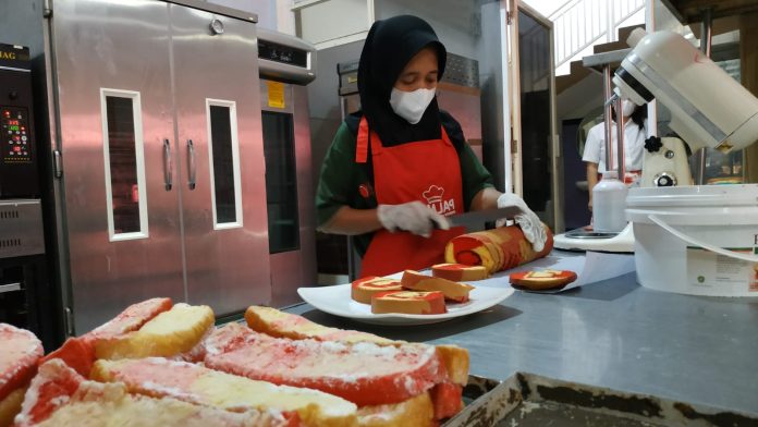 Agustusan, Donat hingga Onde-onde Merah Putih Diburu Warga