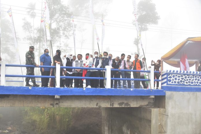 Ambruk Gegara Lahar Dingin Semeru, Perbaikan Jembatan Kajar Kuning Akhirnya Rampung