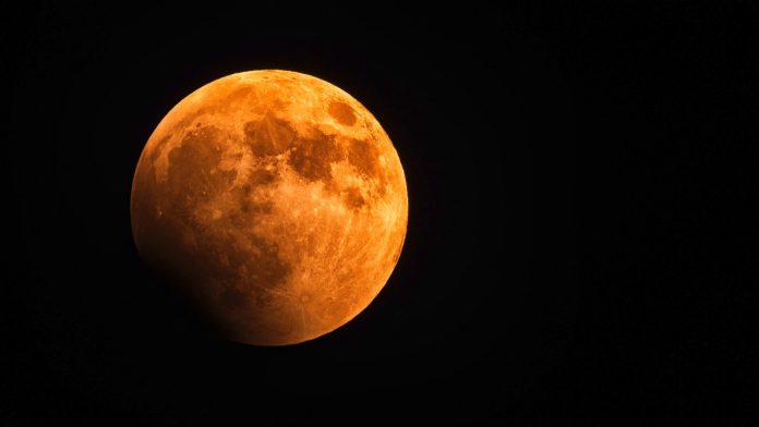 Sore Ini Gerhana Bulan Total, Apakah Warga Pasuruan, Probolinggo dan Lumajang Bisa Mengamati?