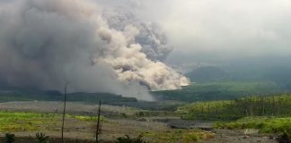 Semeru Keluarkan 8 Kali Gempa Letusan, Satu APG Jarak Luncur Hingga 8 KM