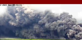 Status Gunung Semeru Naik ke Level IV, Awas!