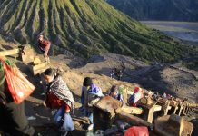 Wisata Bromo Dibatasi Saat Megeng Kapitu