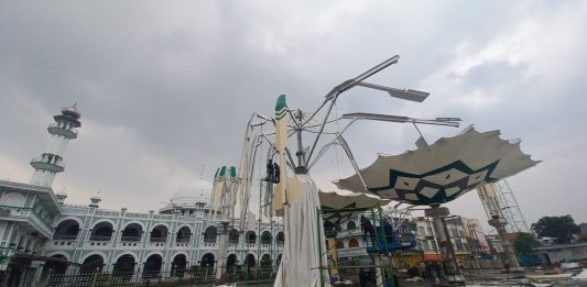 Lagi, Penyebab Payung Madinah Bengkok Gara-gara Human Error