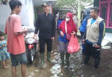 Hujan Deras dan Pasang Air Laut, Ratusan KK di Kampung Dok Kebanjiran