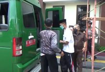 Disidang, Terdakwa Kasus Santri Terbakar di Pandaan Dituntut 5 Tahun Penjara Disidang, Terdakwa Kasus Santri Terbakar di Pandaan Dituntut 5 Tahun Penjara
