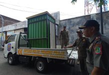 Gerobak Diangkut Satpol PP, PKL Alun-Alun Protes