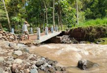 Jembatan Putus di Pakuniran, Ratusan Warga 2 Desa Terisolir