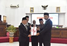 Eko Adis Prayoga Resmi Jadi Ketua DPRD Lumajang, Gantikan Anang Akhmad Syaifuddin