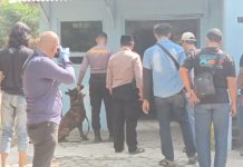 Anjing Pelacak Bergerak, Pria Terbungkus Karung Diduga Dihabisi di Sumur Bor