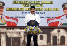 Gus Ipul Serahkan Bantuan Rehab Rumah ke 285 Warga Kota Pasuruan
