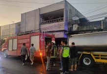 Diduga Konsleting Listrik, Gudang Perlengkapan Bayi di Pandaan Terbakar