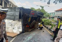 Lima Kendaraan Terlibat Kecelakaan Karambol di Pandaan
