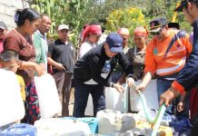 Pemkab Pasuruan Mulai Rutin Salurkan Air bersih Ke Desa Rawan Kekeringan