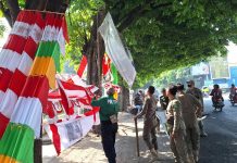Satpol PP Copot Puluhan Banner Langgar Aturan, Mayoritas Milik Parpol