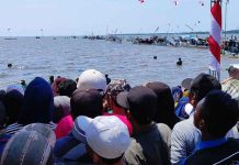 27 Tim Bertarung Lomba Dayung di Panggungrejo, Juara Pertama Rp 5 Juta
