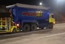 Truk Tabrak Tronton di Tol Grati, 2 Orang Dilarikan ke Rumah Sakit