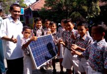 PLTS Atap di Sekolah, Belajar Sambil Mengurangi Emisi
