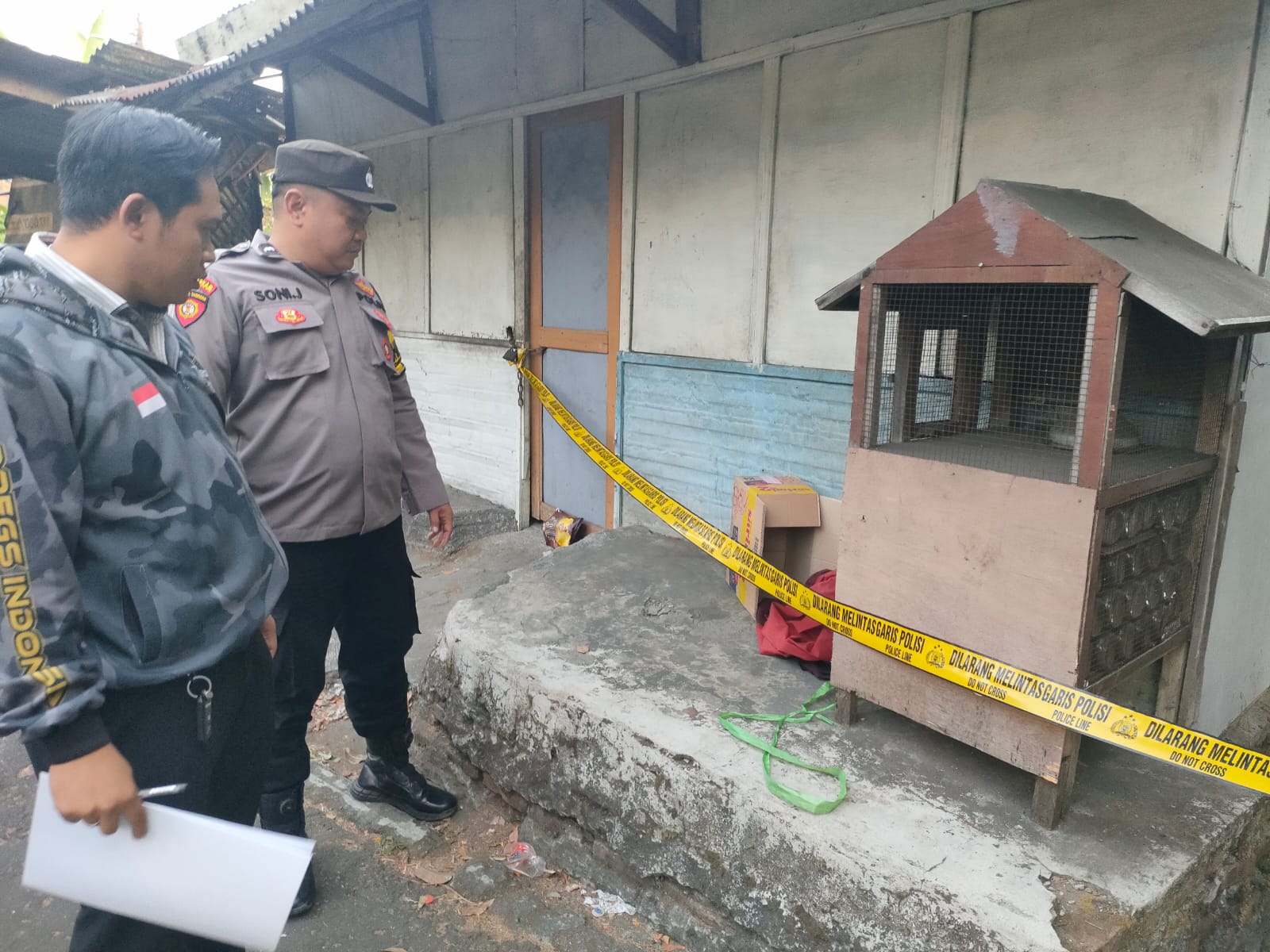 Jasad Bayi Terbungkus Sarung Dibuang Di Depan Warkop Di Prigen Wartabromo Jasad Bayi Terbungkus Sarung Dibuang Di Depan Warkop Di Prigen Wartabromo