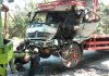 Ngantuk, Truk Tronton Tabrak Truk Muat Pasir di Wonorejo