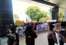 Sakeramania Lurug Kantor Dewan, Usulkan Persekabpas Dikelola Swasta