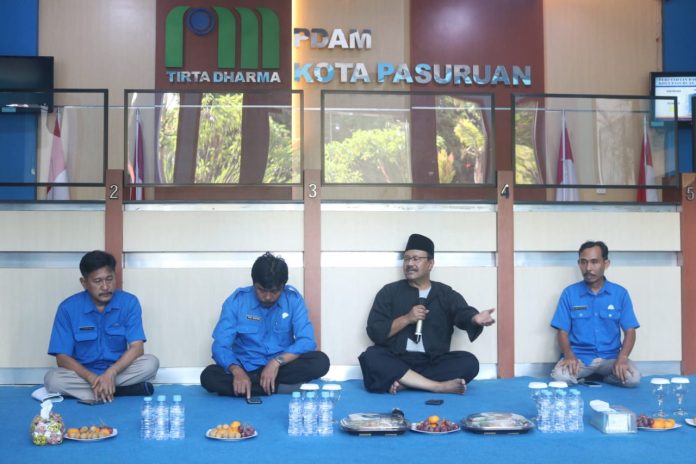 Gus Ipul Minta PDAM Kota Pasuruan Berbenah, Tanggapi Keluhan Pelanggan