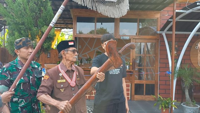 Berusia Seabad, Mbah Amad, Saksi Peristiwa Hotel Yamato Sambangi Pemuda Tengger