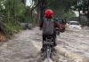 Jadi Langganan Banjir, Jalan Raya di Pohjentrek Tergenang Saat Hujan Tiba