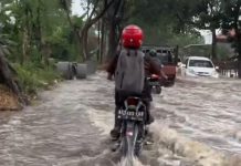 Jadi Langganan Banjir, Jalan Raya di Pohjentrek Tergenang Saat Hujan Tiba