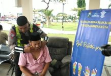 Dear Wisatawan, Ada Pijat Gratis di Pos Nataru Alun-alun Pasuruan