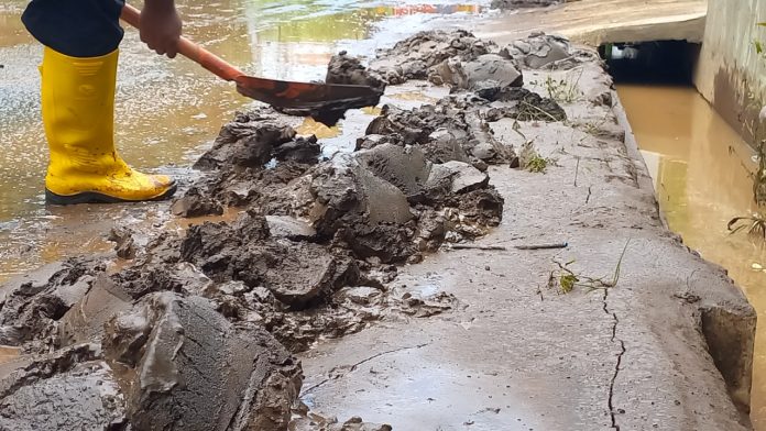 Jadi Langganan Banjir, Warga Dringu Minta Normalisasi Kali Kedunggaleng