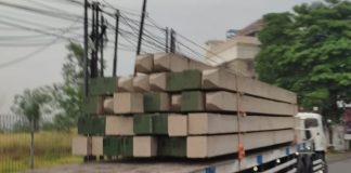 Prajurit TNI Meninggal dalam Kecelakaan di Simpang Empat hingga Pekerja Pabrik Kayu di Probolinggo Keluhkan Nasibnya | Koran Online 29 Okt