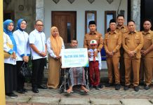 Pegawai PUPR Alami Cacat Akibat Kecelakaan Kerja, Pemkot Pasuruan Beri Santunan Rp230 Juta