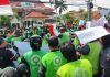 Ratusan Ojol Lurug Kantor DPRD Kota Pasuruan, Tuntut Ganti Rugi Imbas Motor “Mbrebet”