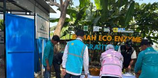 PLN Indonesia Power UBP Grati Bersama Kelompok Binaan Tani Peduli Ranu Lestari Tingkatkan Ekonomi Rakyat Lewat Produksi Eco Enzyme