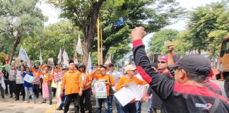 Buruh Probolinggo Desak UMK dan UMSK Naik, Pemkab Janji Hitung Ulang