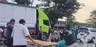 Pengendara Motor Meninggal di Pantura Kraksaan hingga Jam Kerja ASN Berkurang Selama Ramadan | Koran Online 20 Feb
