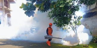 Muncul Kasus DBD di Grati, Petugas Lakukan Fogging saat Momen Lebaran
