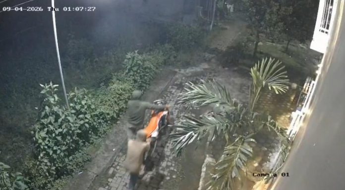 Komplotan Maling Gasak Motor Trail di Kos-kosan Purwosari hingga GM FKPPI Soroti Proyek Pembangunan KMP Sebani | Koran Online 11 Apr