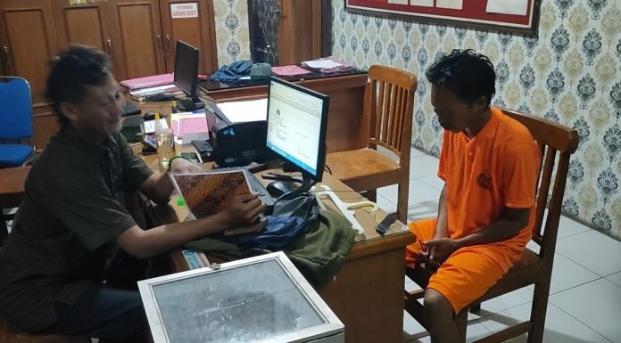 Kepergok Warga, Pria Asal Probolinggo Nekat Gasak Uang Kotak Amal Mushola di Purwosari