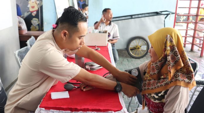 Rutan Kraksaan Buka Layanan Tak Biasa Saat Jam Besuk, Keluarga Warga Binaan Bisa Cek Kesehatan Gratis