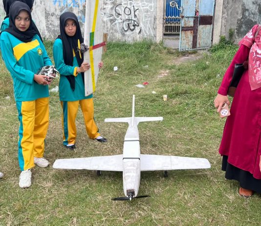 Bermodal Rp2 Juta, Siswa SMK Yapenas Gempol Sukses Rakit Pesawat