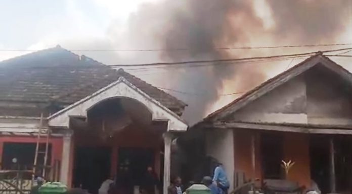 Bakar Sampah Berujung Kebakaran, Dapur Rumah Warga Tutur Ludes Dilalap Api