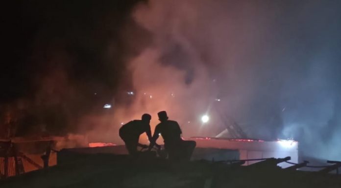 Rumah Kades Tambak Ukir Probolinggo Ludes Terbakar Saat Tinggal Jenguk Warga Sakit, Dokumen Desa Ikut Hangus