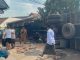 Truk Diduga Alami Kerusakan Kemudi, Seruduk Dua Rumah dan Warung di Rejoso