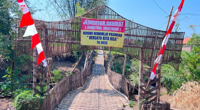 Di Wonorejo Ada Jembatan Akhirat Sirotol Mustaqim, Jadi Akses Warga dan Anak Sekolah