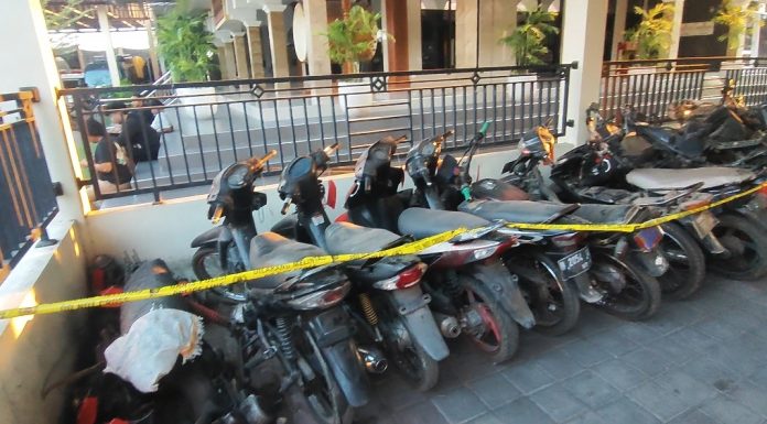 Bengkel di Pasrepan Diduga Tampung Motor Curian hingga Vonis Sukaji Pembawa Sabu 5 Kg | Koran Online 14 Ags